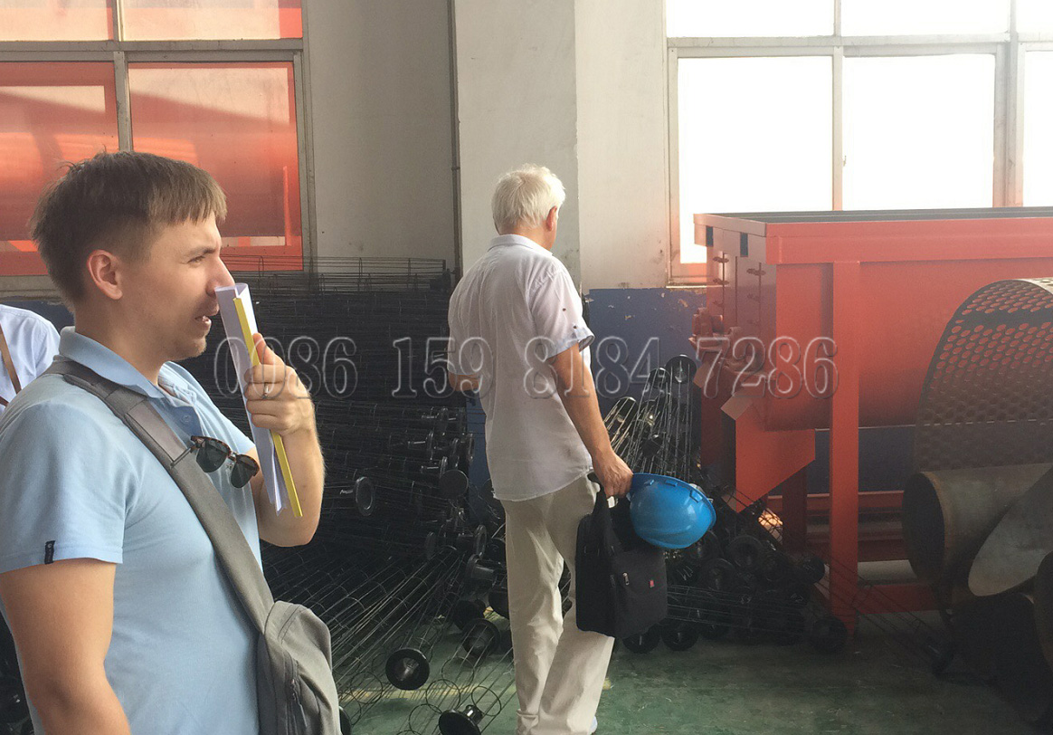 Ukrainian Customer Came to Our Factory to Examine Cargo